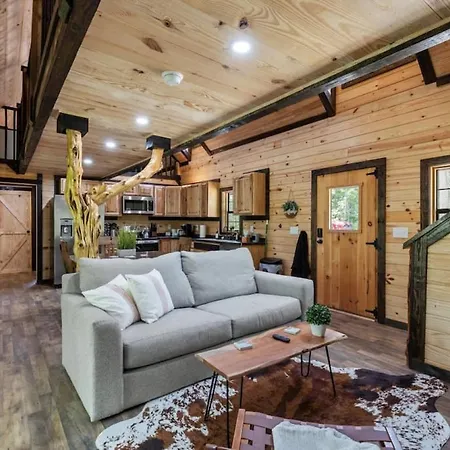 Private Cabin W King Bed And Private Hot Tub Rogers Exterior photo