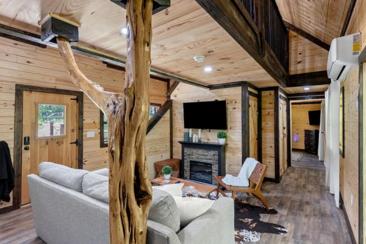 Private W King Bed And Private Hot Tub
