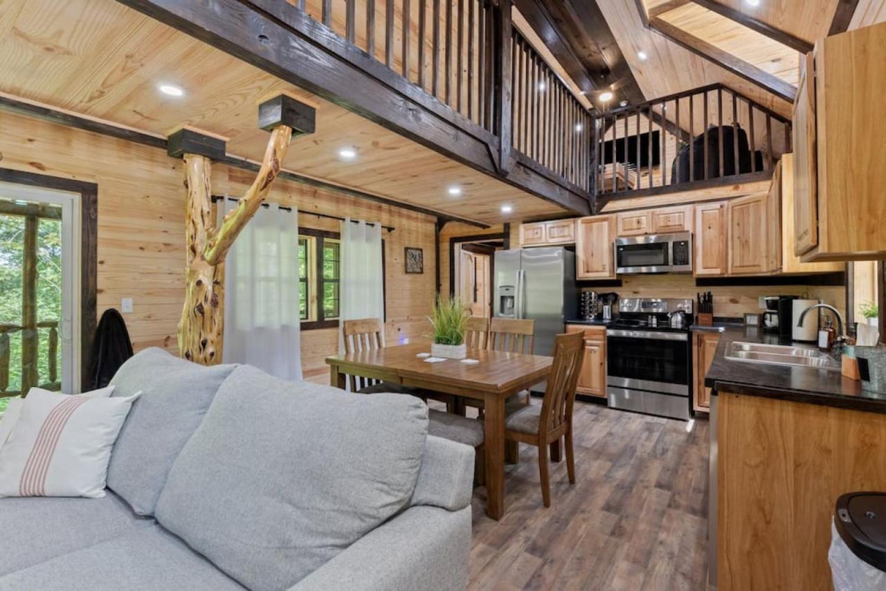 Private W King Bed And Private Hot Tub